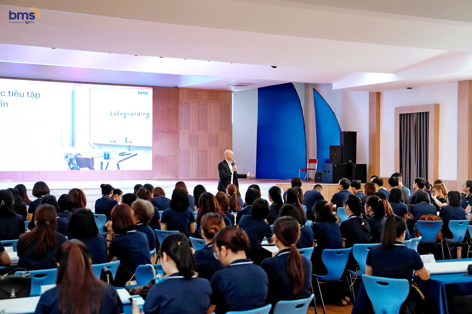Hội thảo Bảo vệ trẻ em “An toàn trực tuyến”: BMS cam kết đồng hành cùng CMHS trong hành trình nuôi dạy con thời đại số