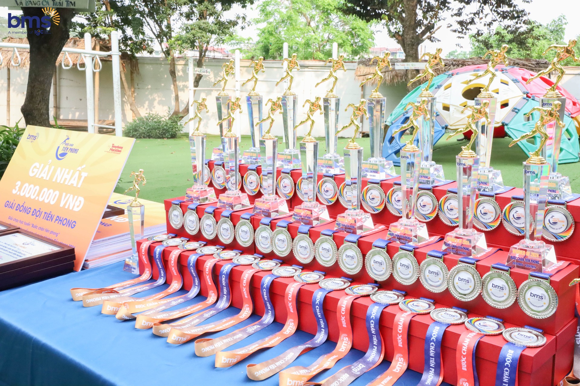 Hệ thống Giáo dục BMS chính thức công bố và trao giải - giải chạy trực tuyến "Bước chân tiên phong"