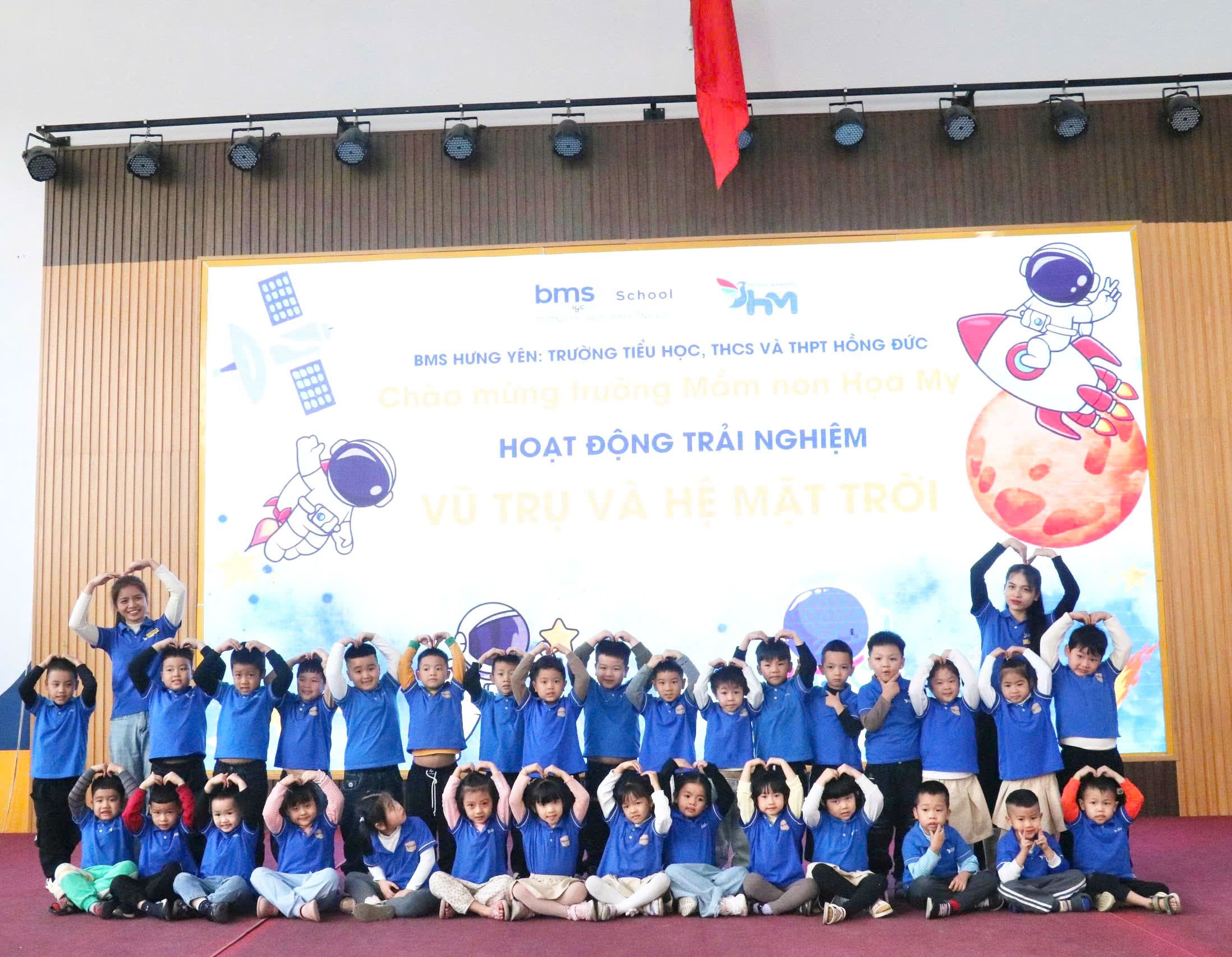 Khám phá vũ trụ – niềm vui của các “nhà du hành nhí” trường Mầm non Họa My tại BMS Hưng Yên