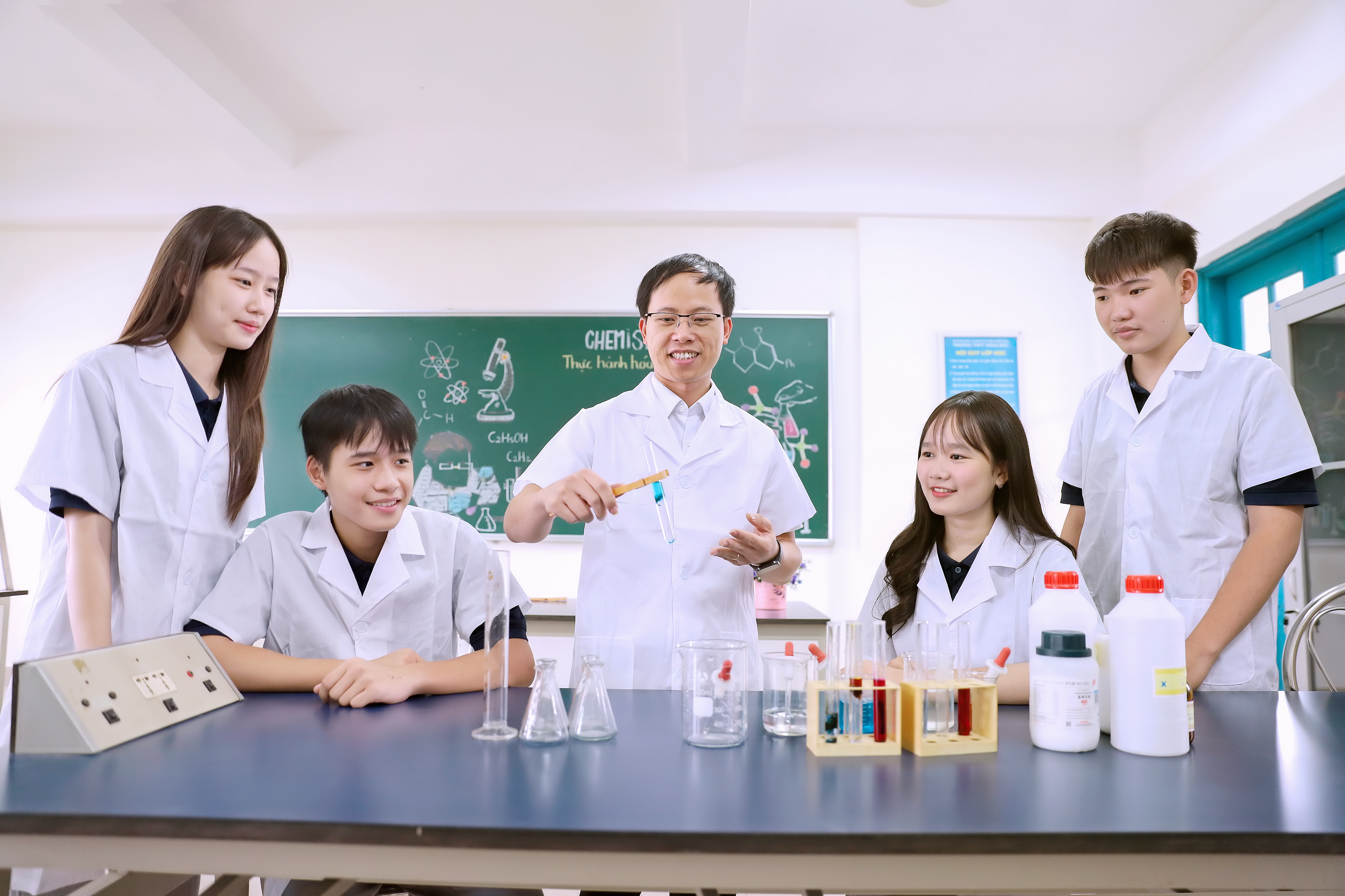 Vững cấu trúc đề, hệ thống hóa kiến thức để ôn tập hiệu quả môn Hóa học