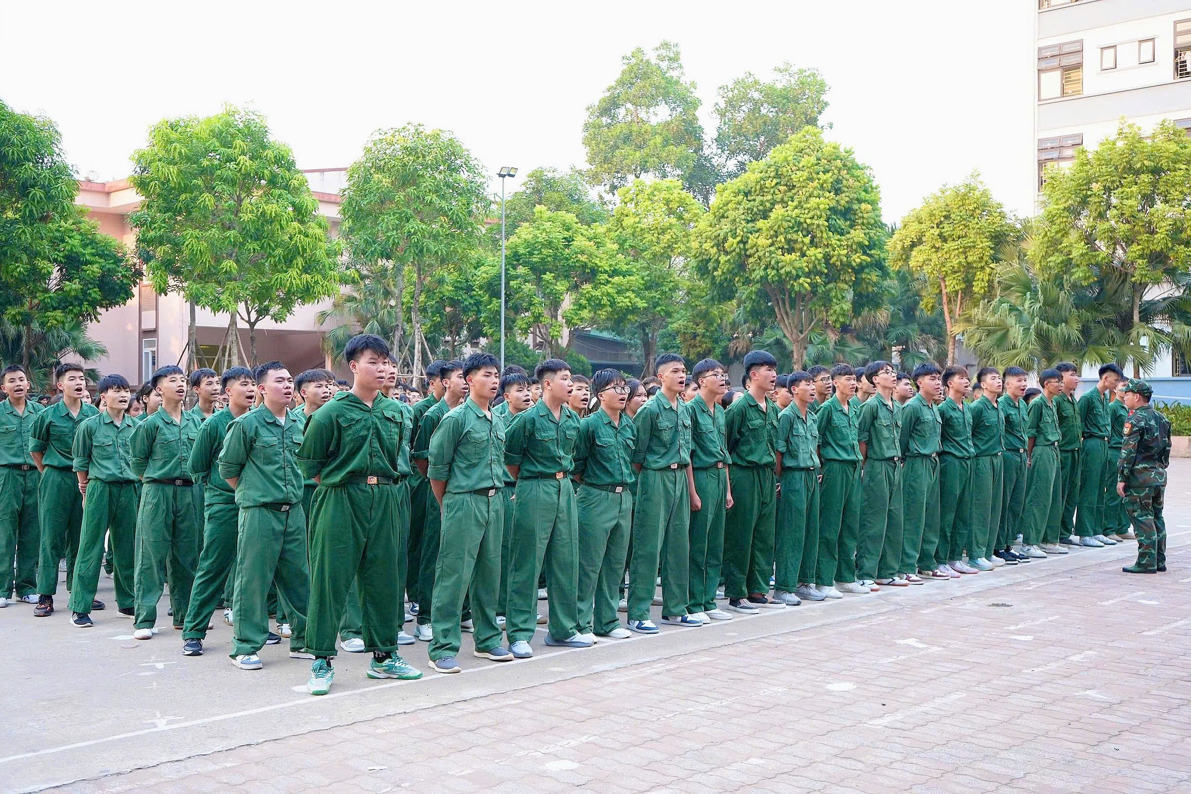 Học kỳ quân đội khối 10: Kỷ luật để trưởng thành, bồi đắp 5 chìa khóa phát triển toàn diện