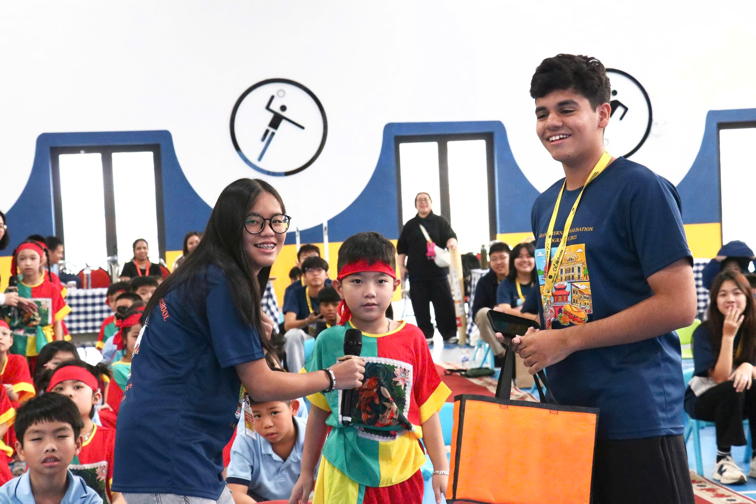 Giao lưu quốc tế – Học sinh Tiểu học BMS Hưng Yên gặp gỡ trường Geylang (Singapore)