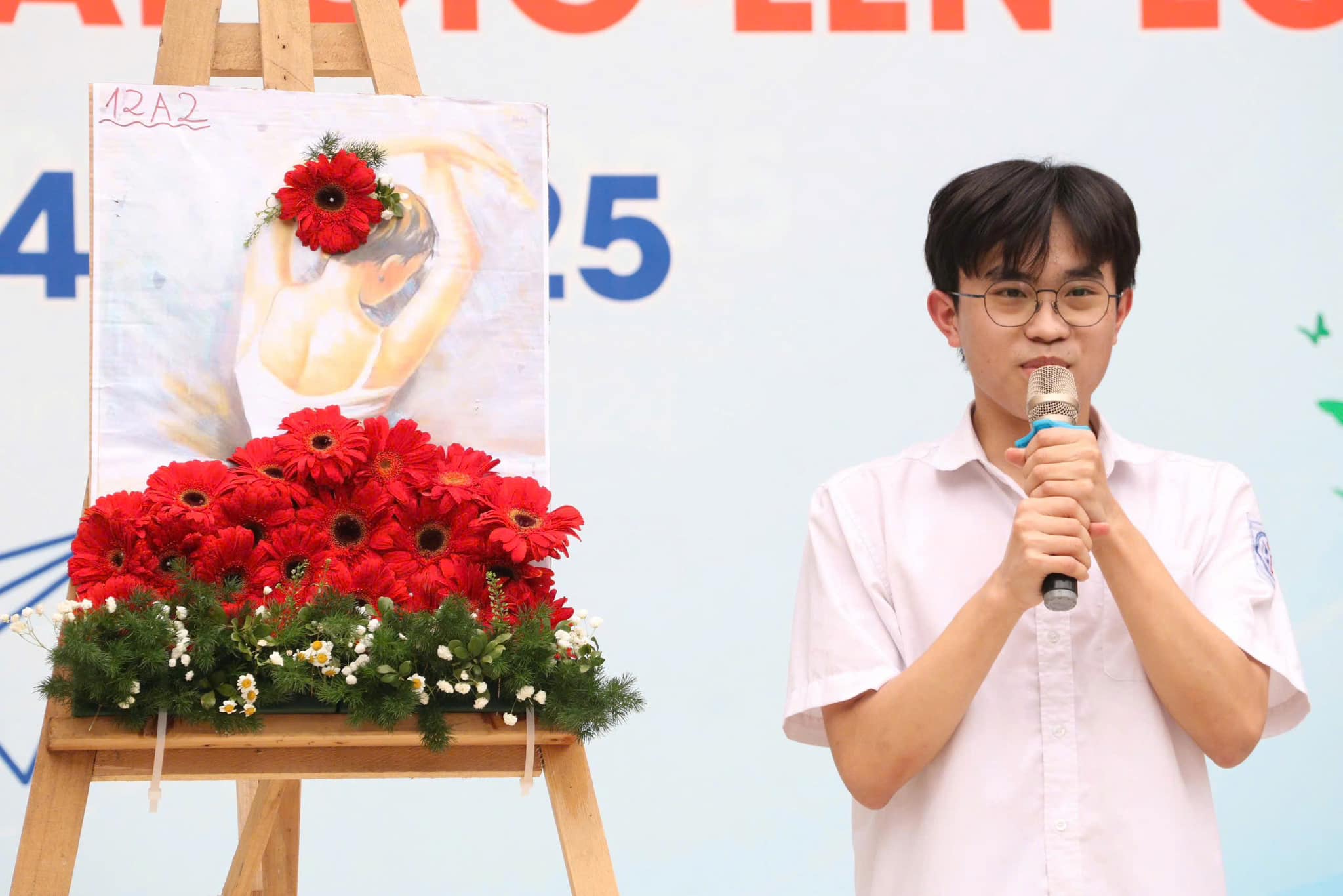 Hội thi cắm hoa nghệ thuật chào mừng ngày Quốc tế phụ nữ 8/3